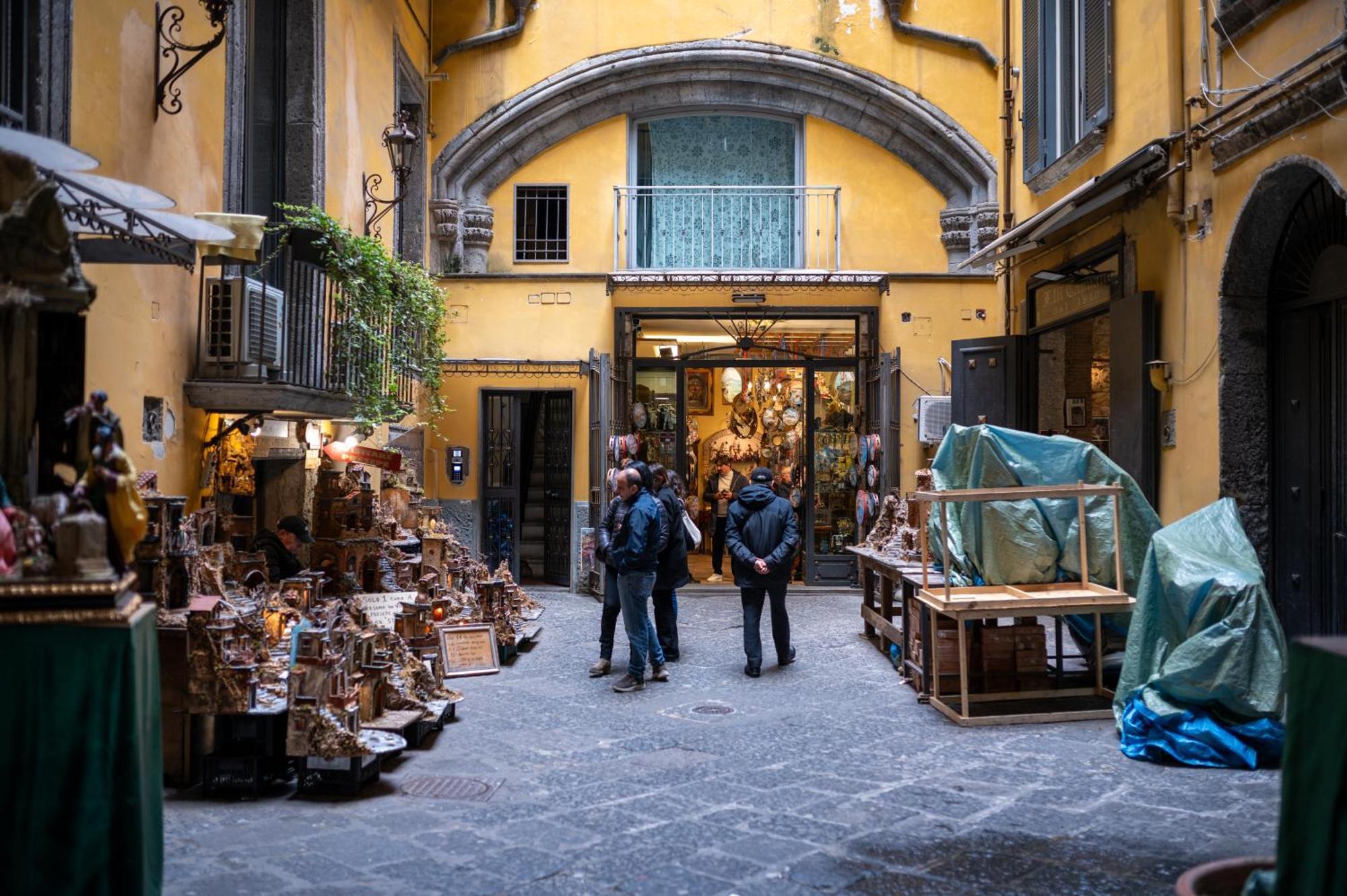 Stay Soft Apartment - Centro Storico Napoli Exterior photo